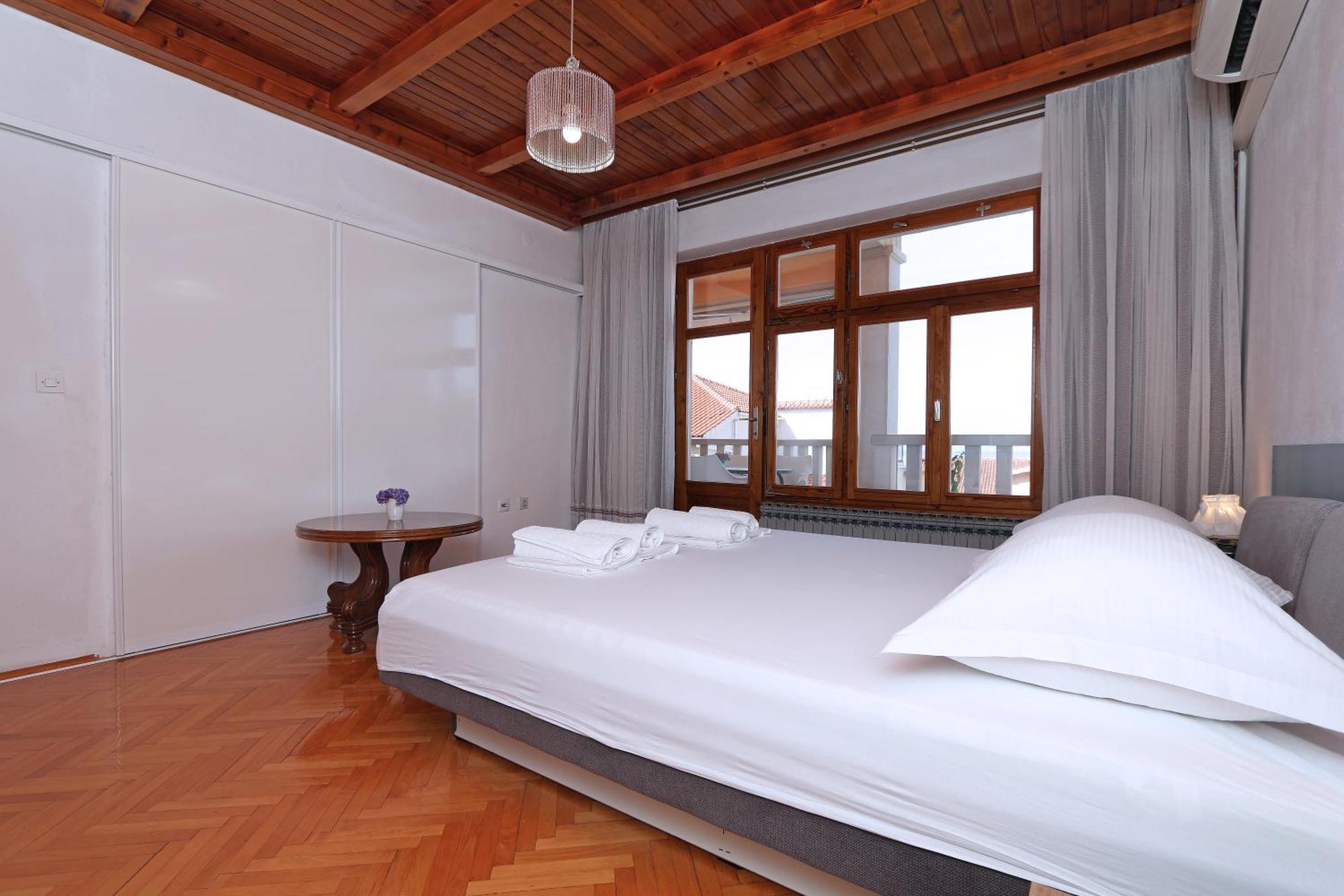 Apartments Villa Flamingo Makarska Esterno foto