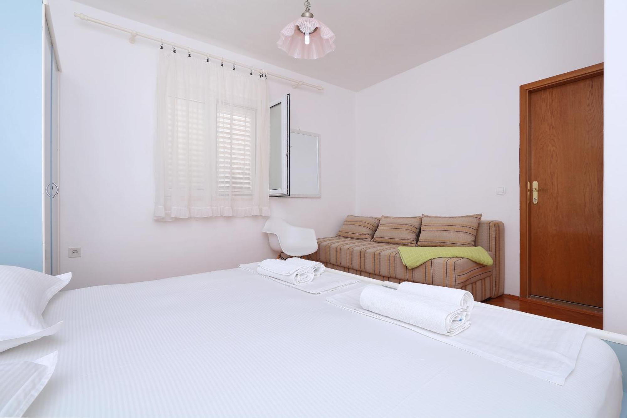 Apartments Villa Flamingo Makarska Esterno foto